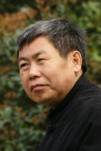 彭