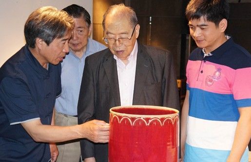 任星航赴臺(tái)參加唐宋名瓷傳人及名家交流展