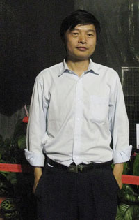 ¼