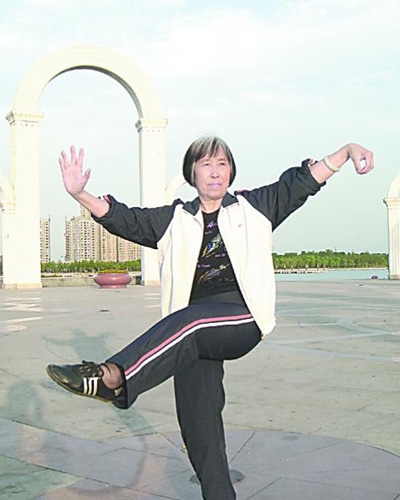 焦作楊式太極拳協會秘書長任臘花:練習太極拳增強體質愉悅身心