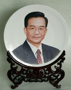 ̴ˇg