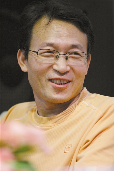 李洱展示知識人眾生相