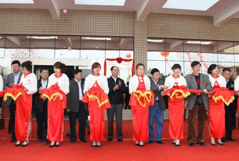 中國首家村級(jí)牡丹畫創(chuàng)意園區(qū)美術(shù)館開館