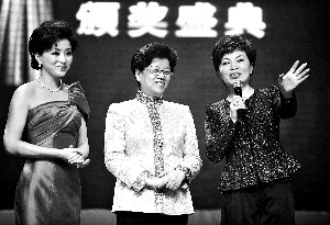 李瑞英當選職業女人 稱是《新聞聯播》接力棒
