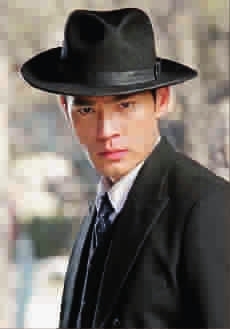 李光潔 生于優患,演于精進