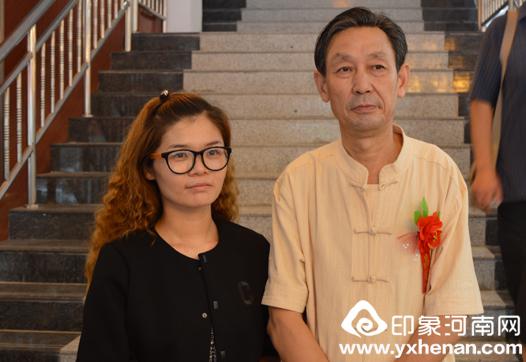 石緣堂中原古玩城店開業慶典暨中國國家藝術網河南藝術家聯誼會揭牌儀式隆重舉行
